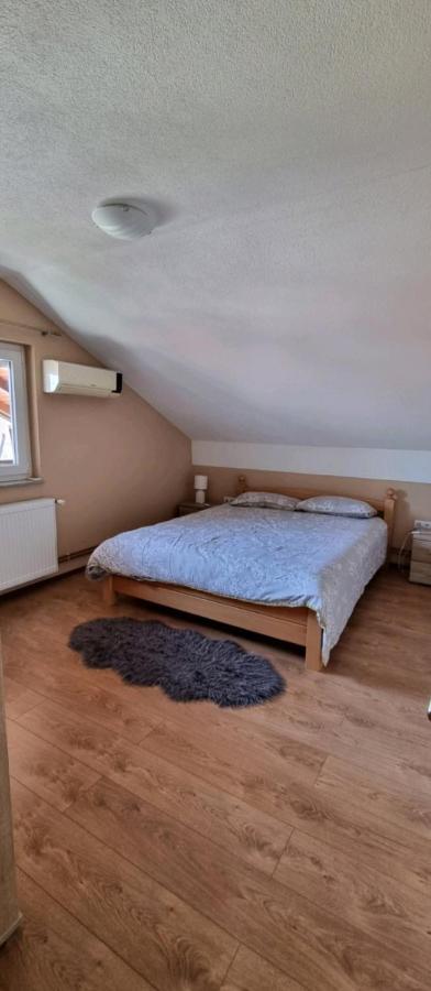 Apartman Avram Kotor Varos Exterior photo
